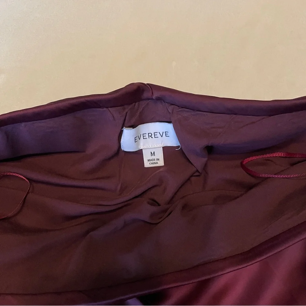 Evereve Maddie Satin Skirt Medium - Picture 4 of 7